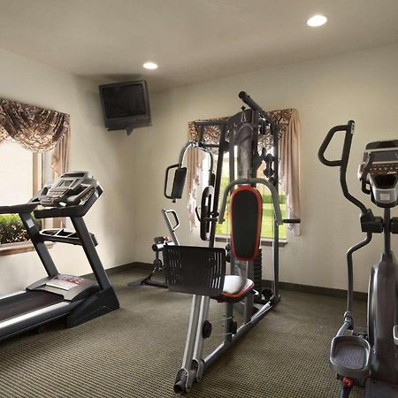 Howard Johnson By Wyndham Oklahoma City Okc Airport, Fairgrounds, I40 Bagian luar foto
