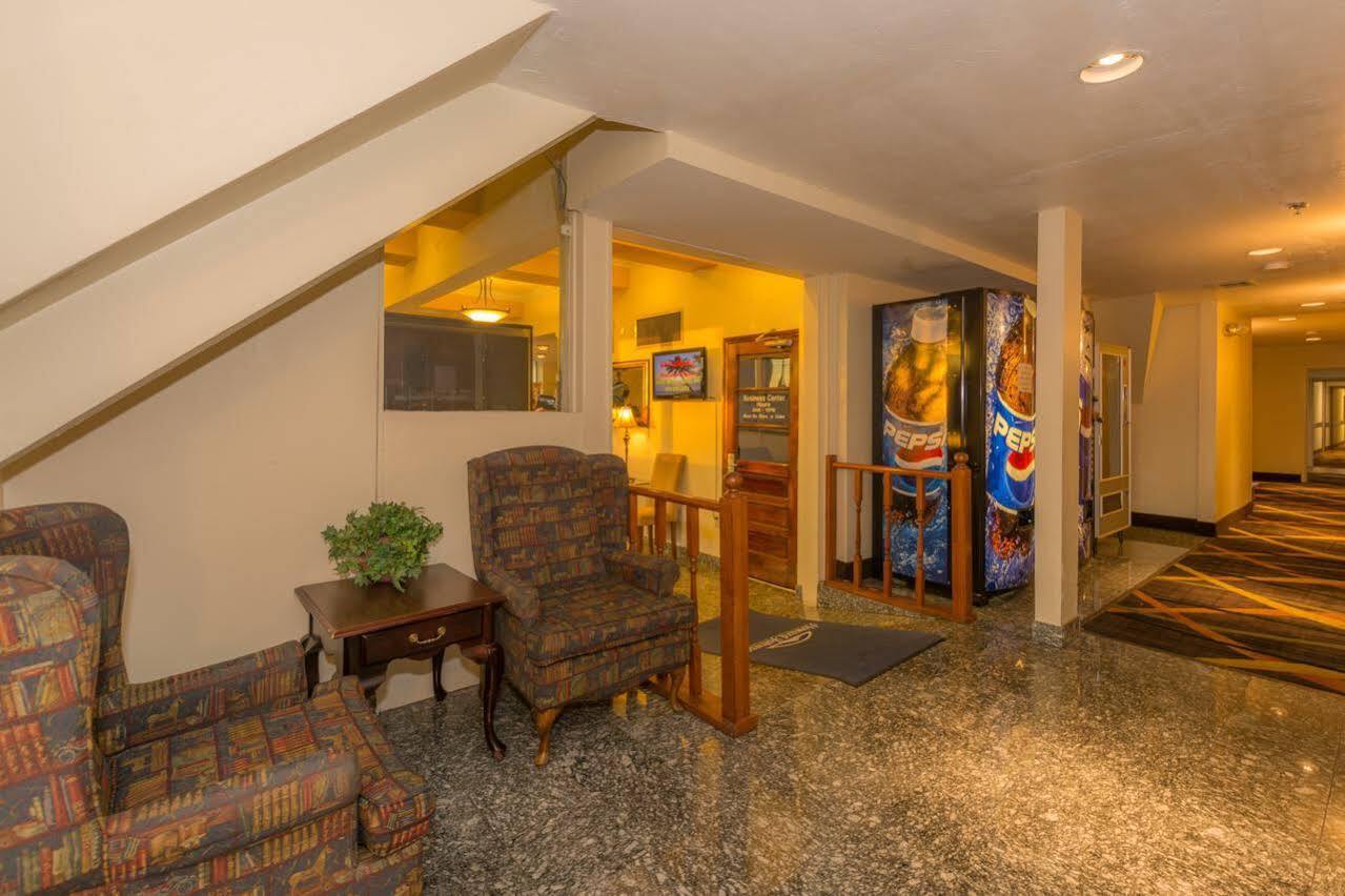 Howard Johnson By Wyndham Oklahoma City Okc Airport, Fairgrounds, I40 Bagian luar foto